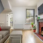 Platform Fishing Quarter Apartment 1 With Free Street Parking